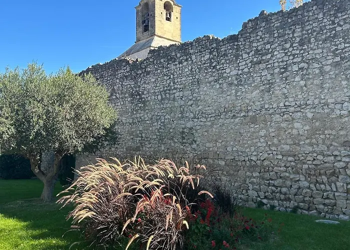 Le Laurier, Confort Et Calme En Provence